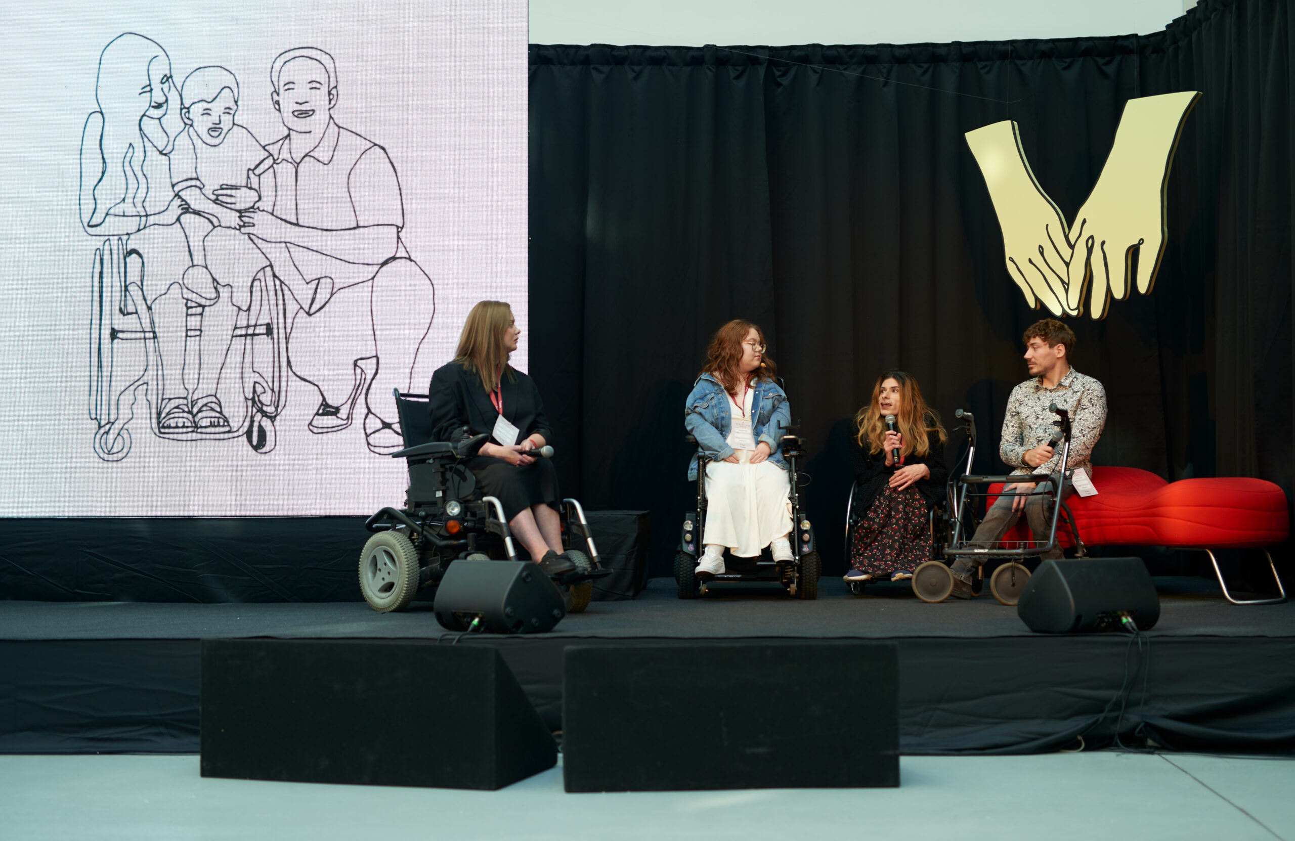 Uczestnicy III Konferencji Sekson na scenie, podczas panelu dyskusyjnego. Marta Lorczyk, Julia Zakrocka, Łucja Malendowicz, Paweł Garstka.