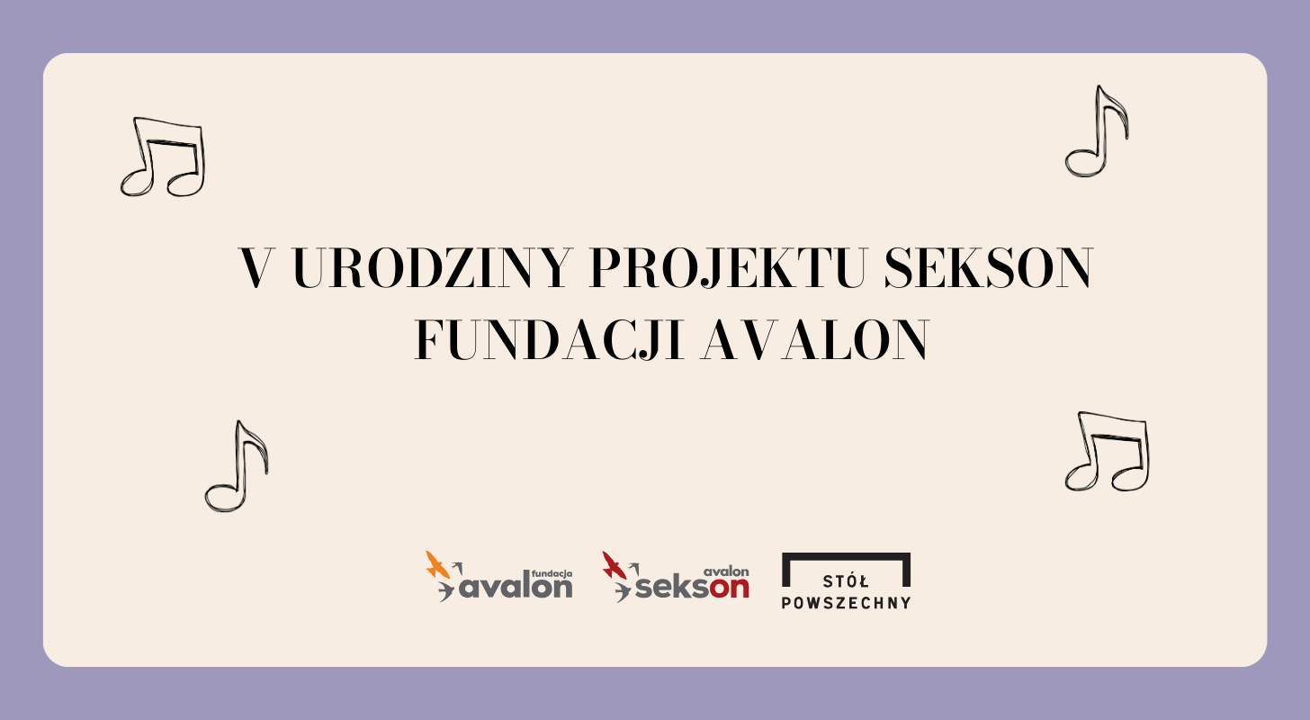 Rysunki nut wokół napisu