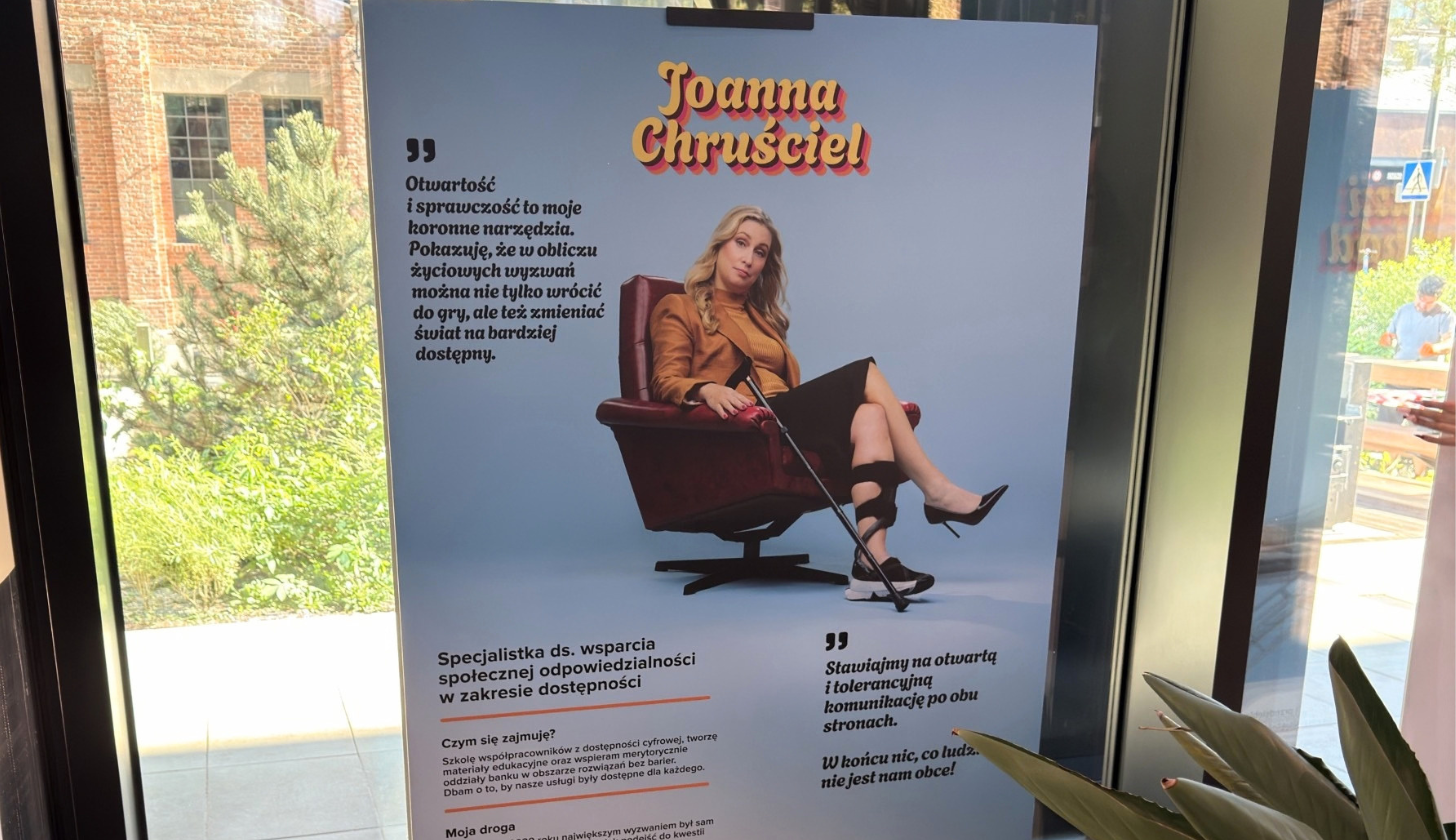 Wystawa widzimy się w pracy, jeden z plakatów na ekspozytorze